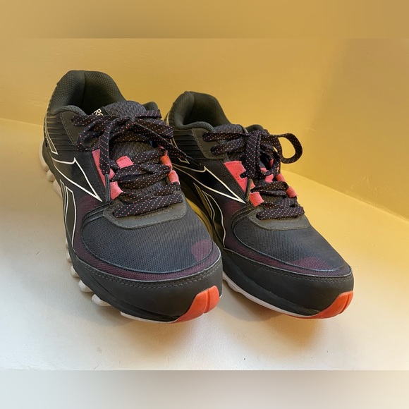 Reebok Runners - Picture 10 of 12